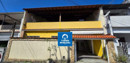 Mangueira - Casa em condomínio com 3 quartos e terraço.