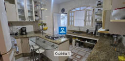 2 casas no Paraíso em frente ao colégio Aragão Santos 