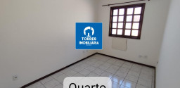 Casa Duplex em condomínio, com vaga de garagem - Colubandê