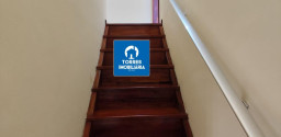 Casa Duplex em condomínio, com vaga de garagem - Colubandê