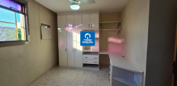 Apartamento de 3 quartos com garagem na Rua Francisco Portela 