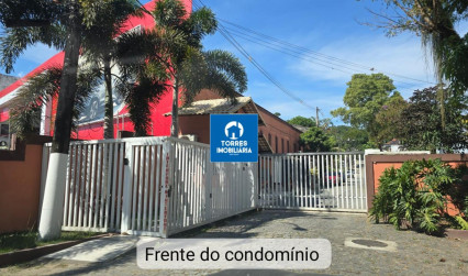 Casa a venda com 3 quartos em condomínio - Niterói/Rj.