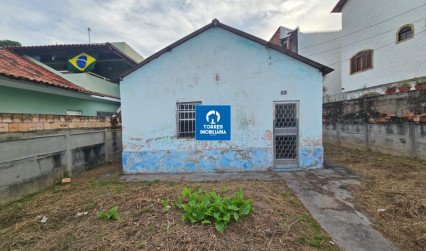 Terreno com 360m² e 1 casa - Porto Novo 