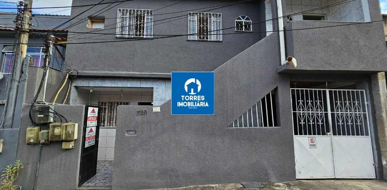 Brasilândia - Terreno com 3 casas à venda na Rua Bahia.