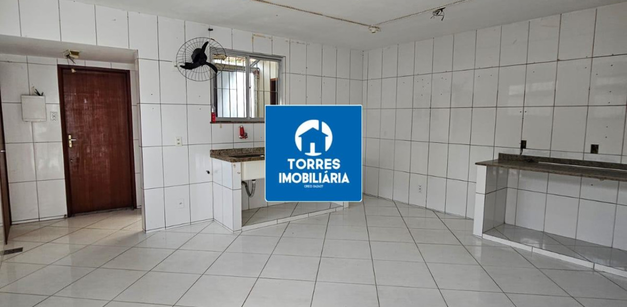 Cozinha comercial grande no Porto Novo