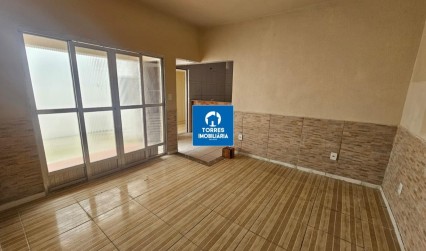 Nova Cidade - Casa de vila com 2 quartos e quintal. Nova Cidade - Casa de vila com 2 quartos e quintal.